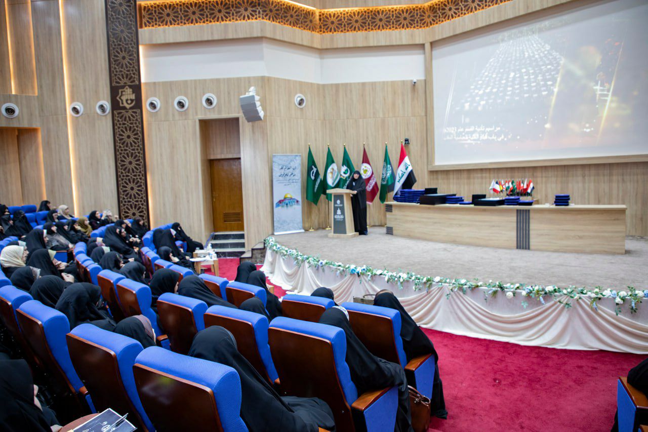 الشاعرة زهراء حبيب القلّاف